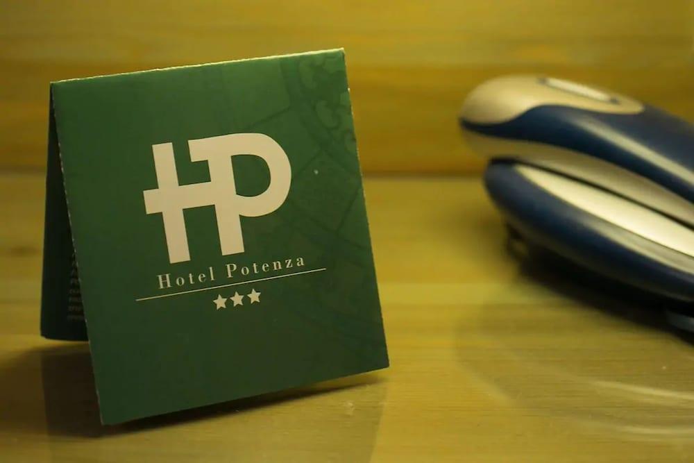 Hotel Potenza نابولي المظهر الخارجي الصورة