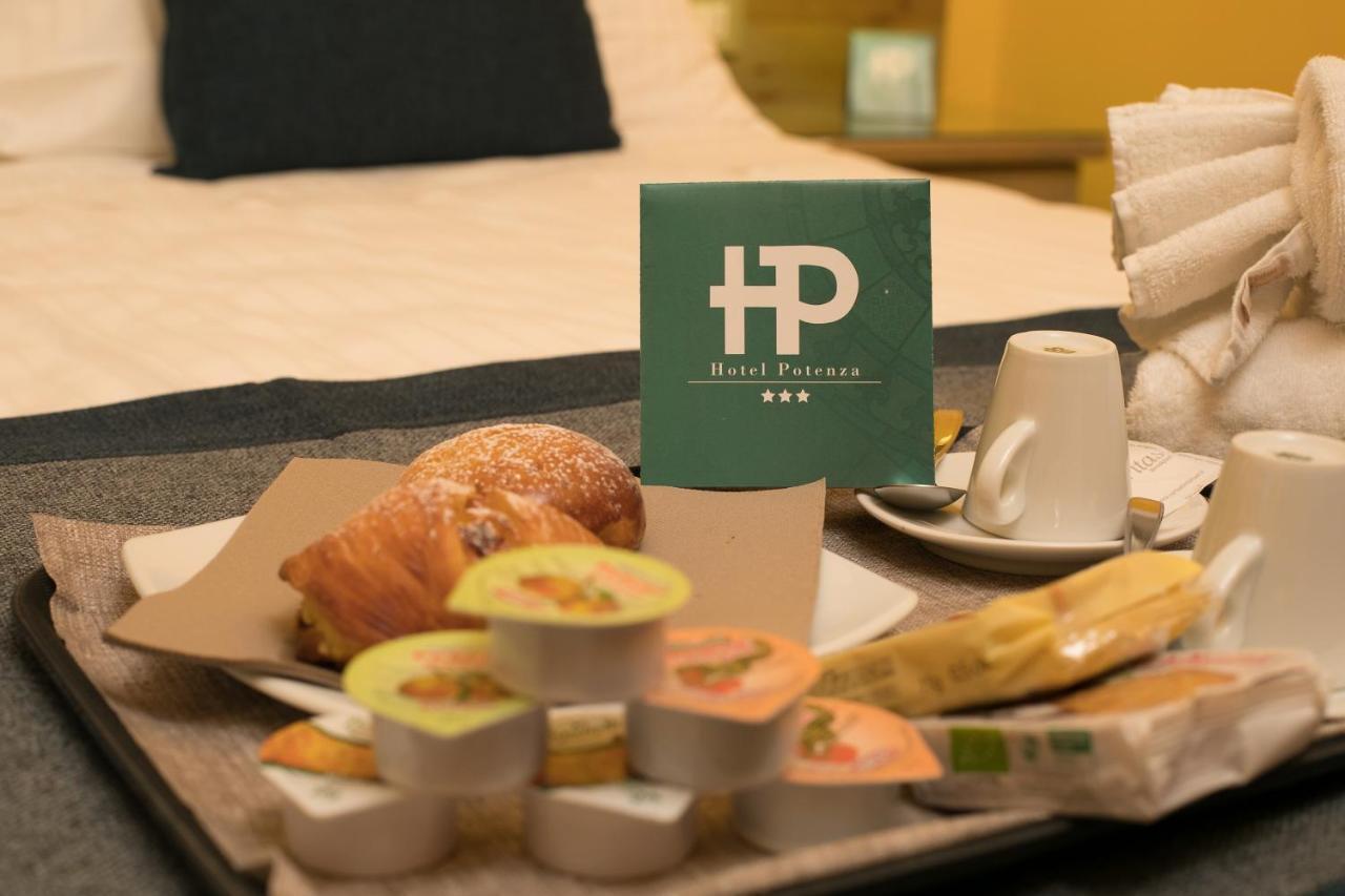Hotel Potenza نابولي المظهر الخارجي الصورة