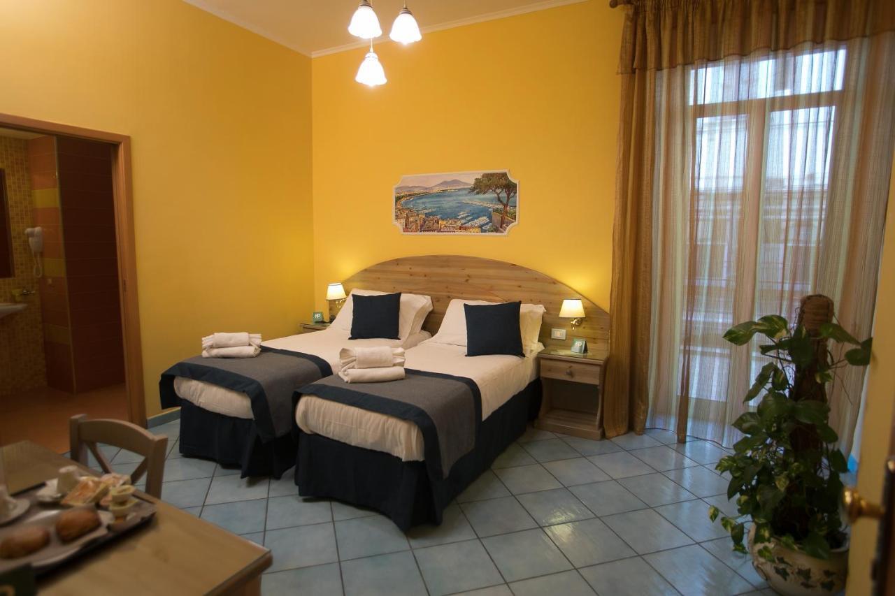 Hotel Potenza نابولي المظهر الخارجي الصورة