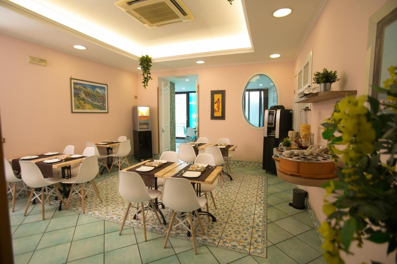 Hotel Potenza نابولي المظهر الخارجي الصورة