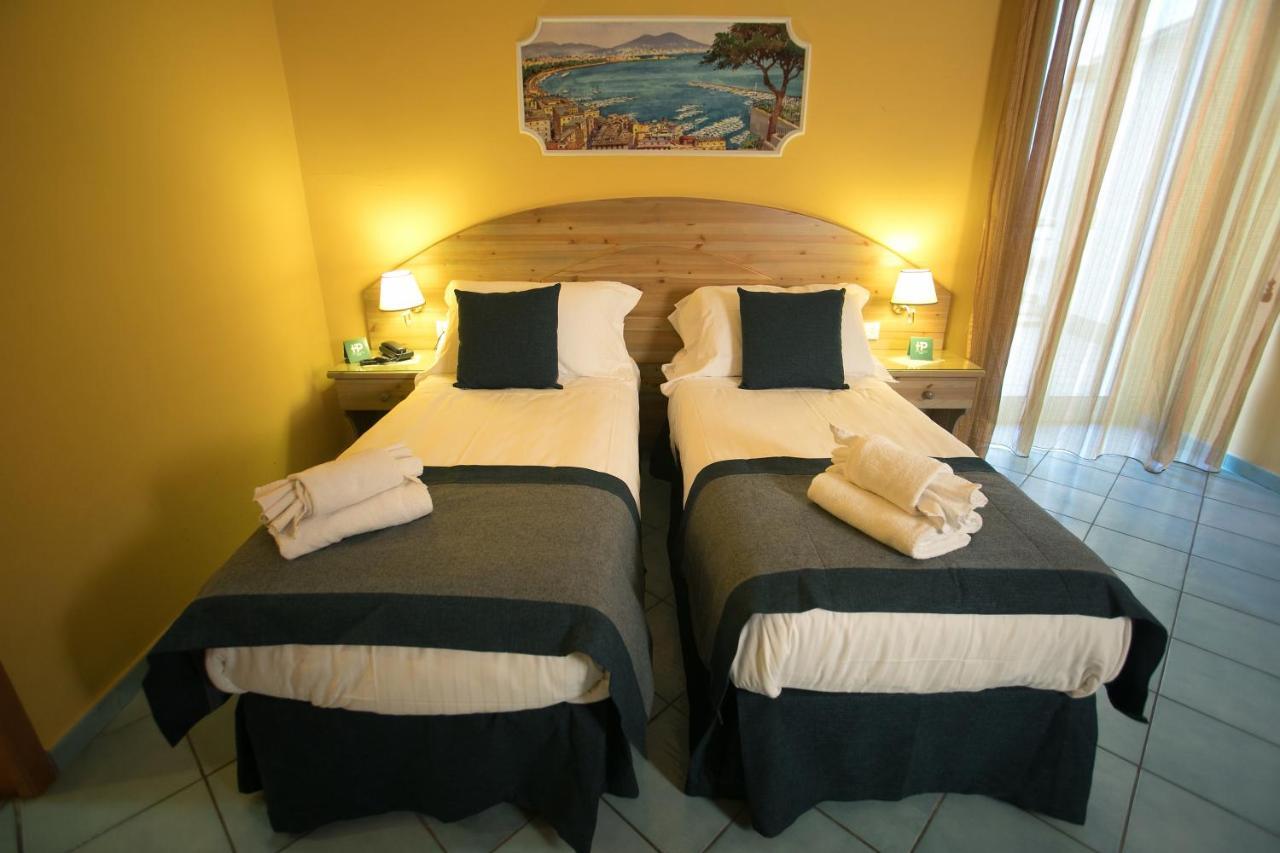 Hotel Potenza نابولي المظهر الخارجي الصورة